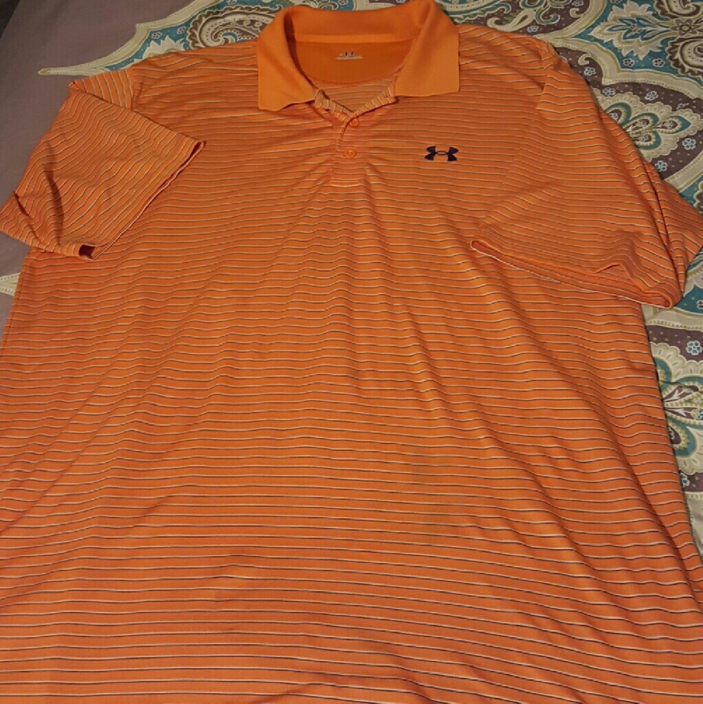 ❌ SOLD ❌ Under Armour Golf shirt
