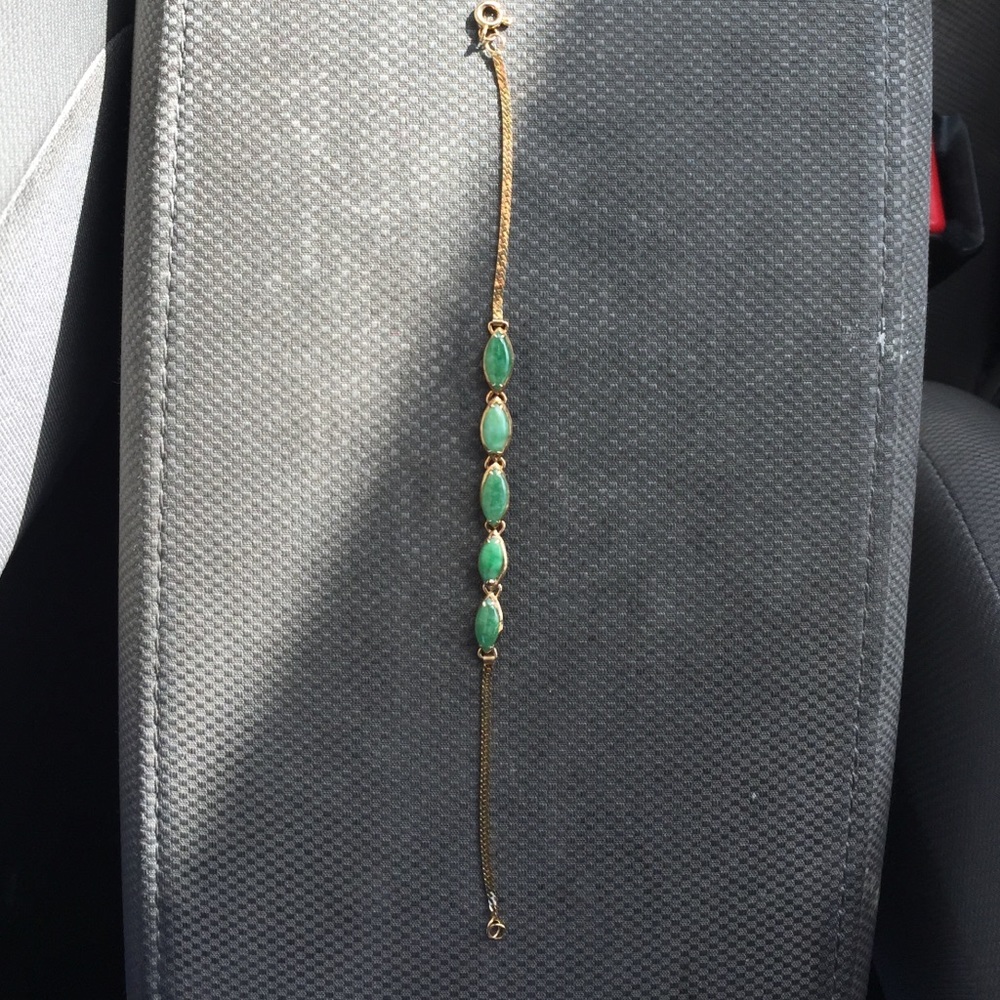 14k gold 585 jade dainty bracelet