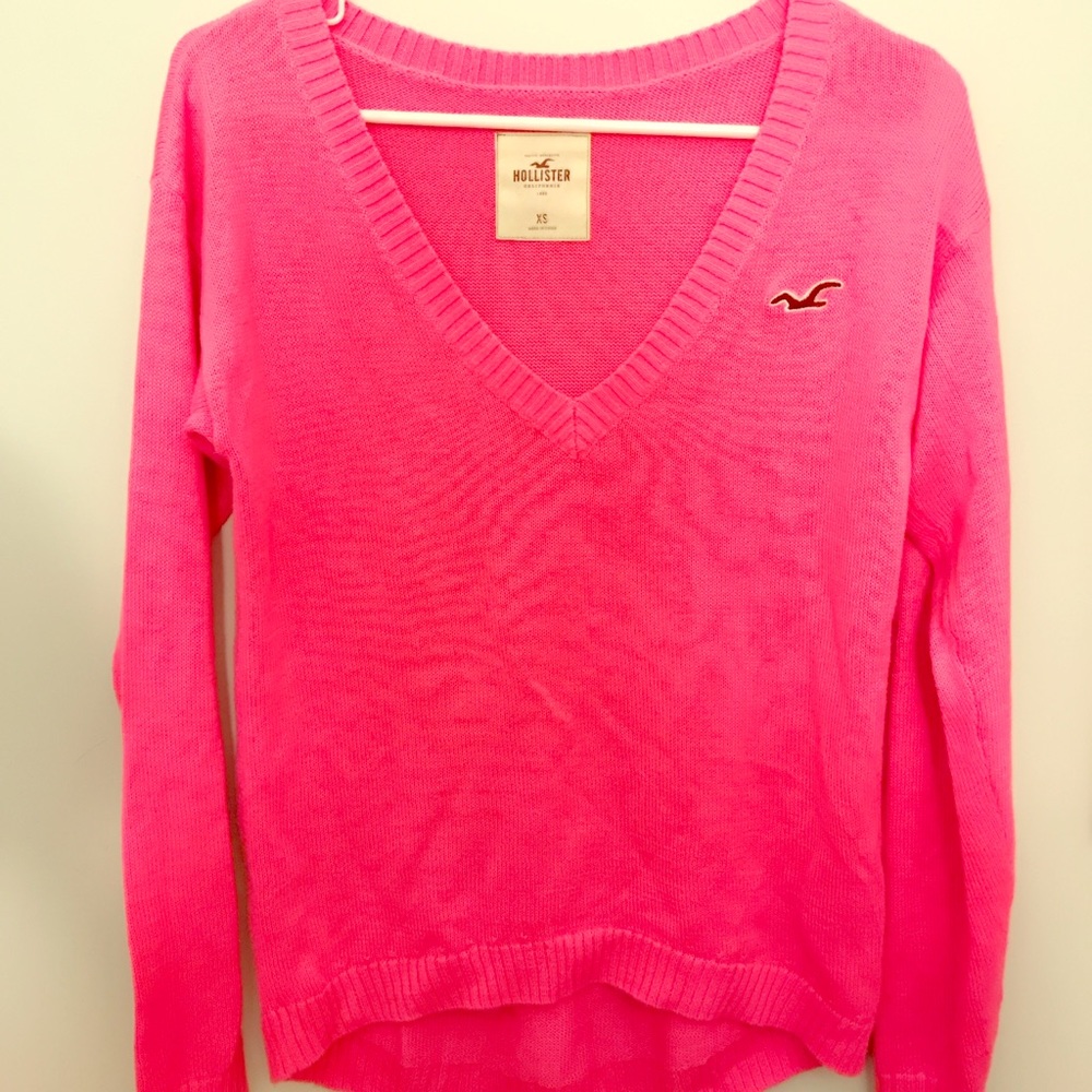 Hollister loose v neck sweater
