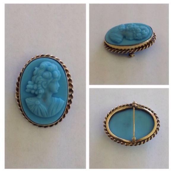 Sterling Silver Jewelry - Vintage Sterling Silver Blue Cameo Pin