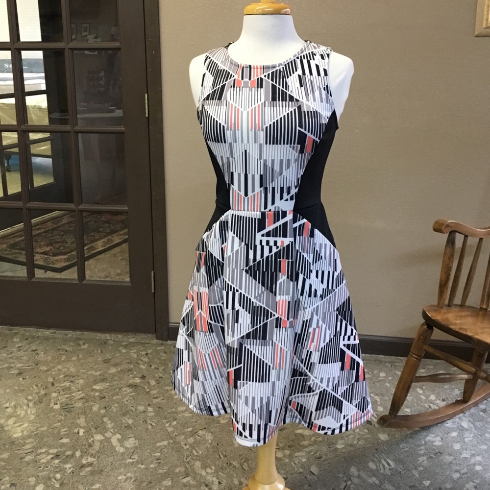 Geometric a-line dress with pockets.  Size S