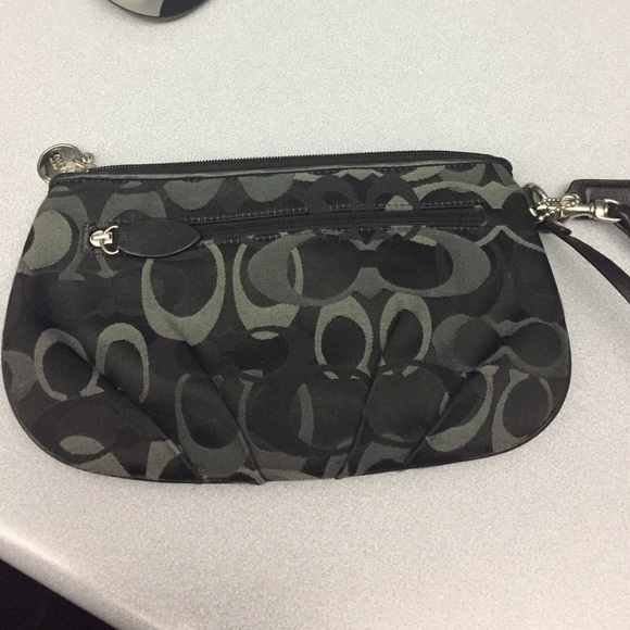 Black coach clutch - Picture 3 of 3