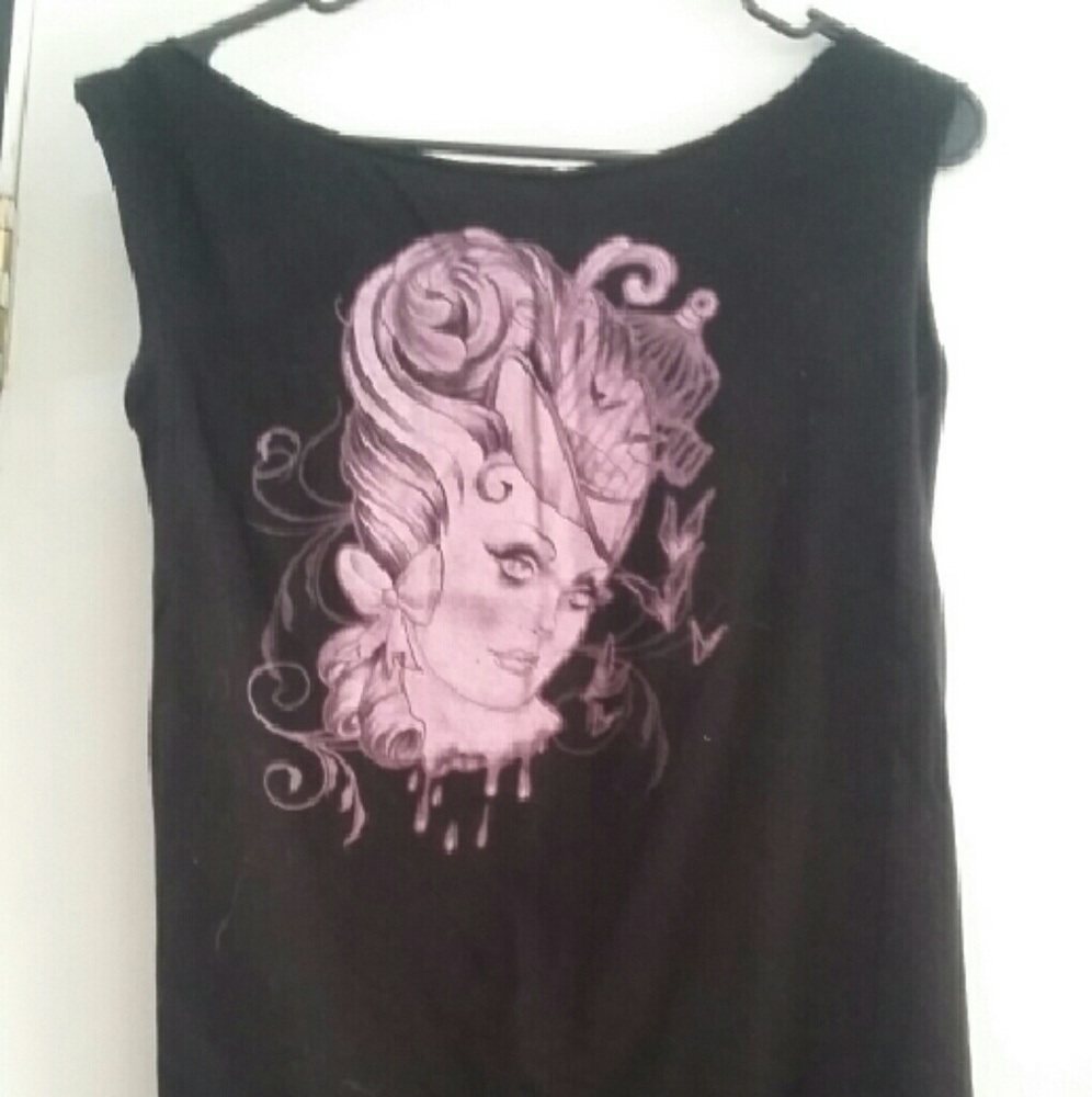 Off shoulder shirt