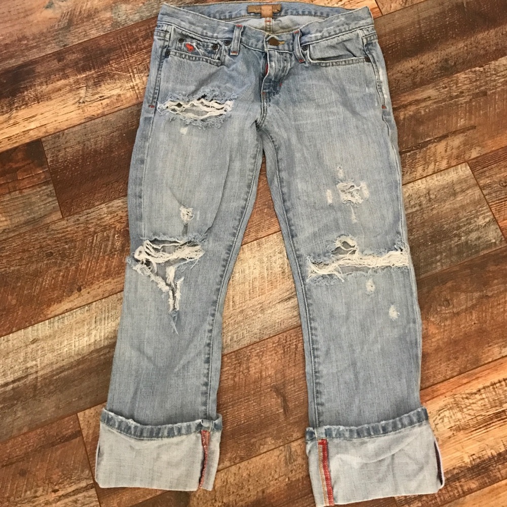 Abercrombie & Fitch capris with distressed holes.