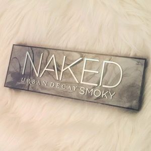 urban decay naked smoky eyeshadow palette