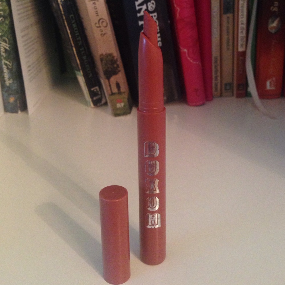 Buxom true nude matte Lip Pencil in NUDE