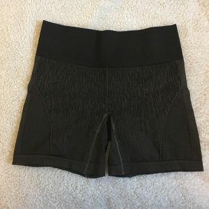 Lulu lemon sculpt short green/black