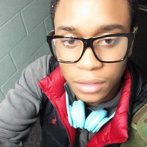 Meet your Posher, Donyae