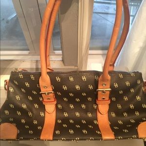 Dooney & Bourke long handled satchel