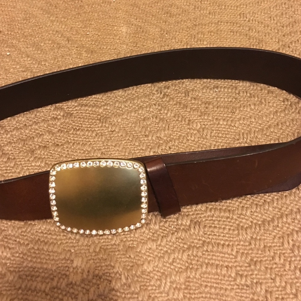 Gap leather belt