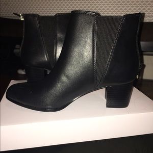 New Alfani Black Booties
