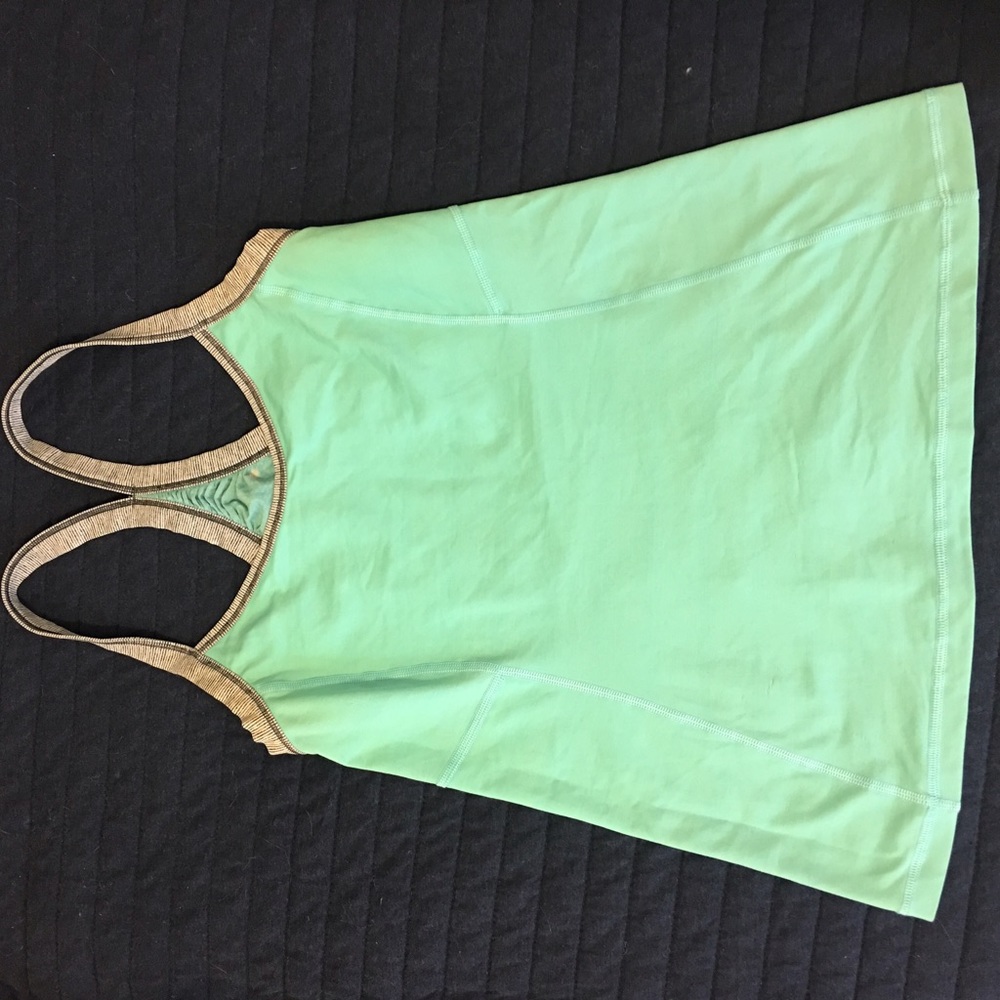 Lululemon Aqua yoga tank, size 6