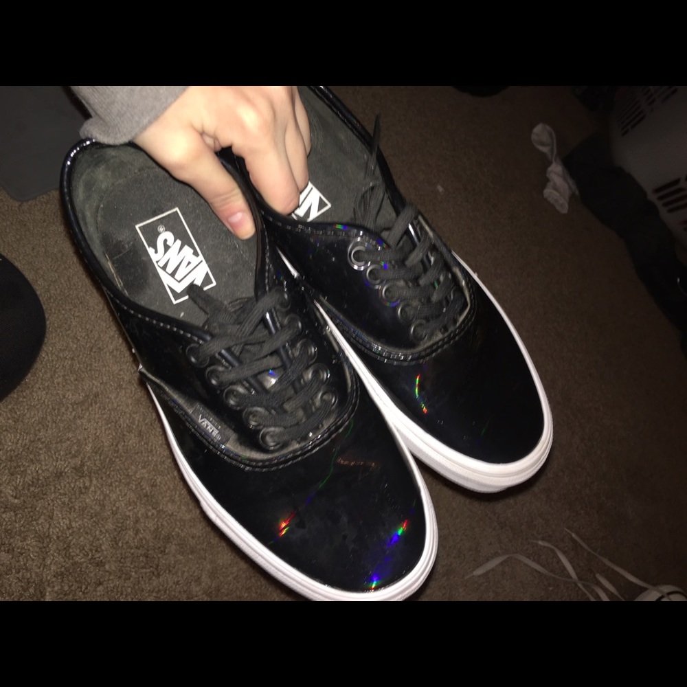 Vans - Picture 2 of 3