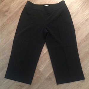 Black capri WHBM slacks