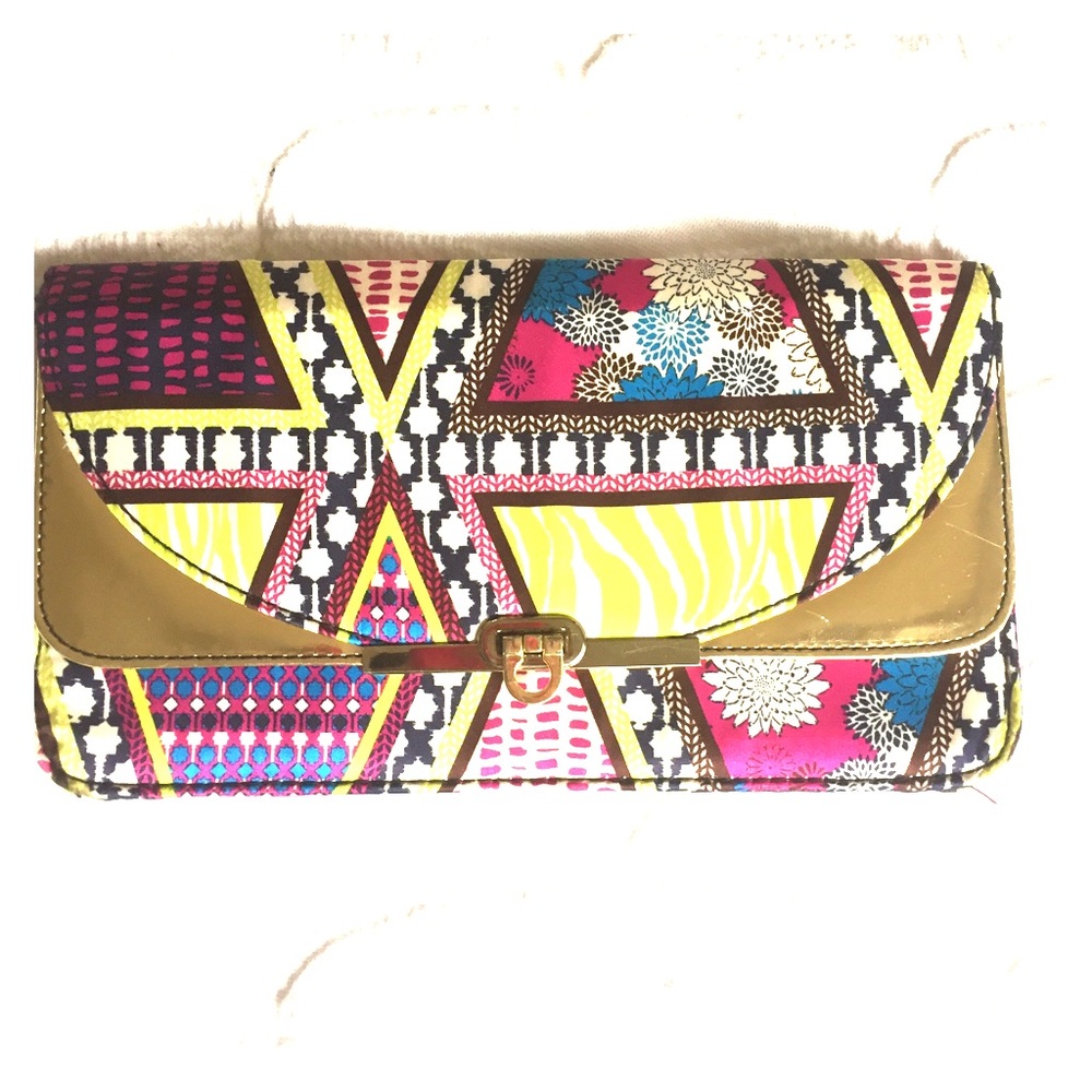 Bold Patterned Clutch Purse