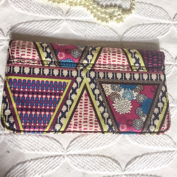 Bold Patterned Clutch Purse - Picture 2 of 4