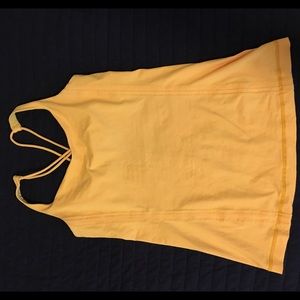 Lululemon Free to Be tank, size 6