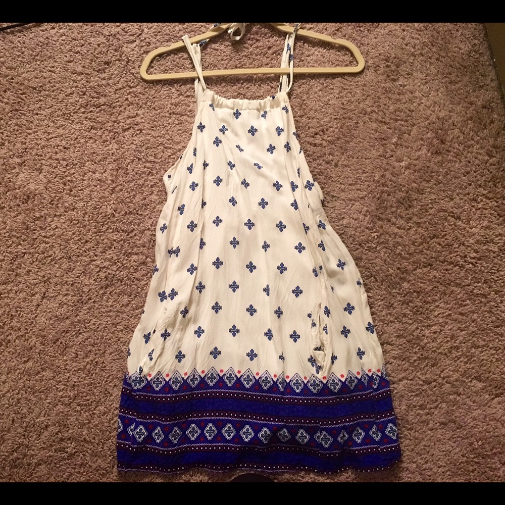 LULU's dress
