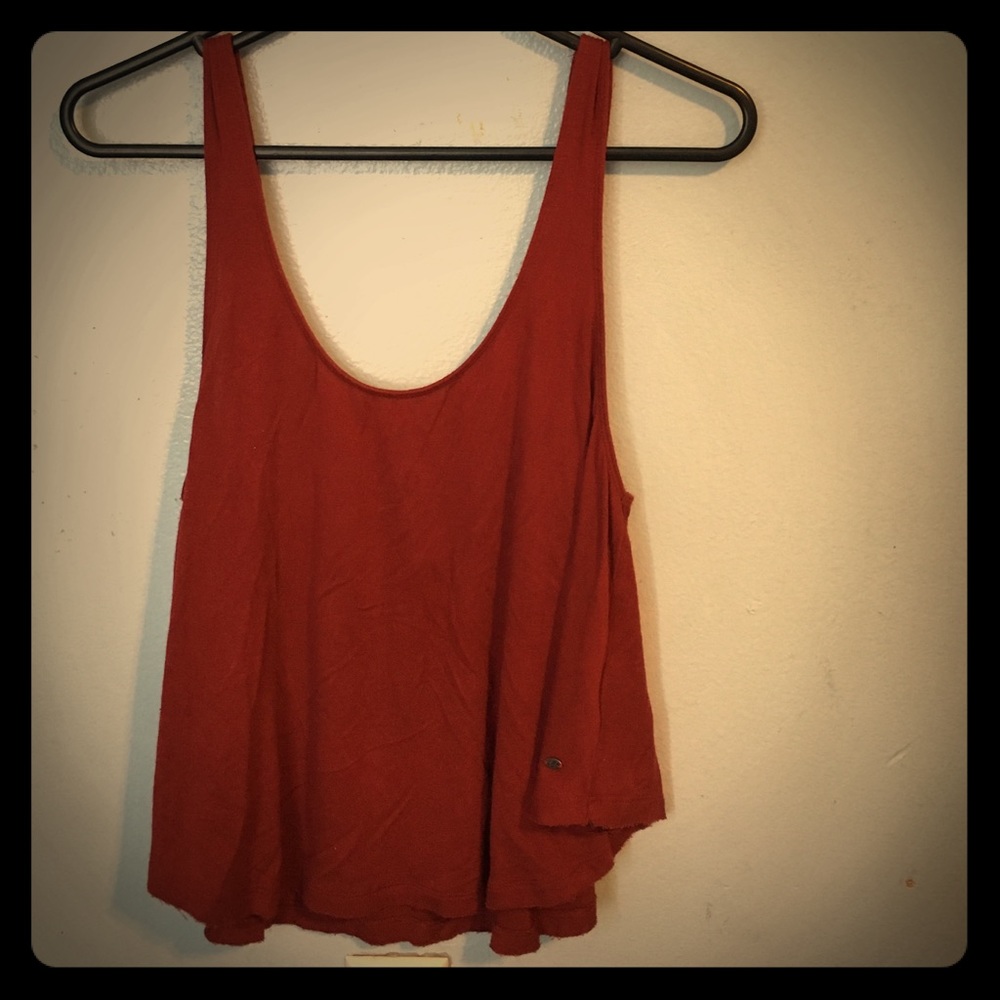 American Eagle soft and sexy red flowy crop tank