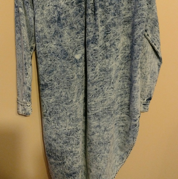 Vibrant Stonewashed Denim Shirt dress - Picture 2 of 6
