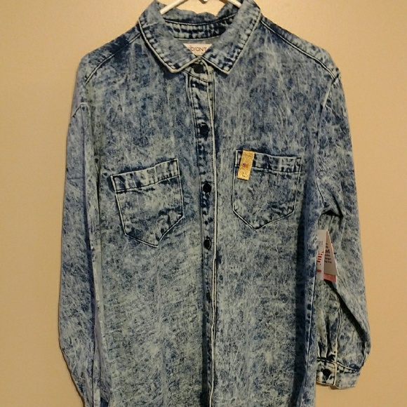 Vibrant Stonewashed Denim Shirt dress - Picture 6 of 6