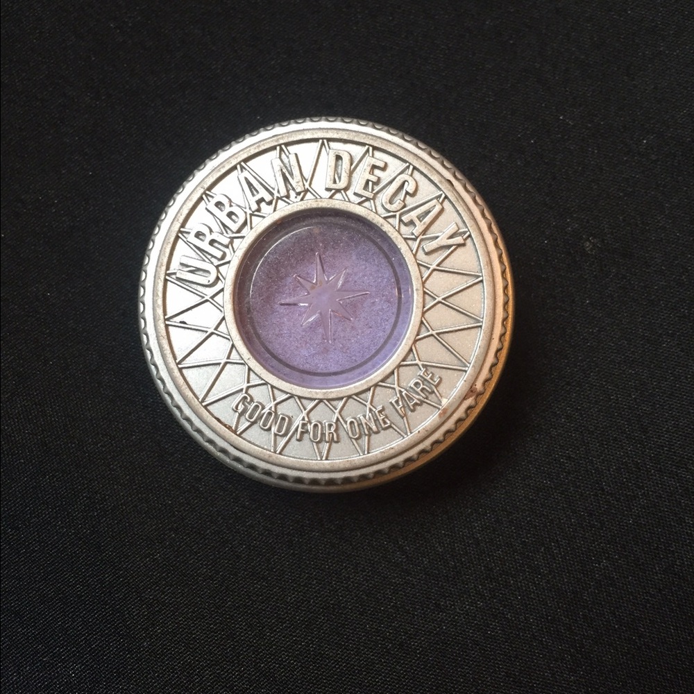 Urban Decay Eyeshadow in Ashphyxia