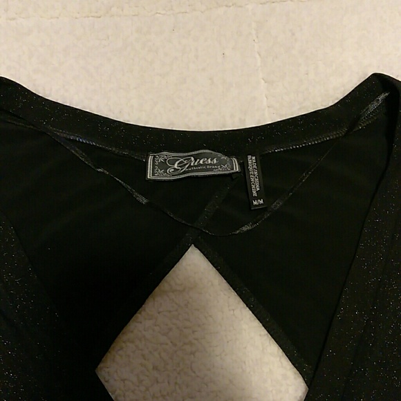 Guess exposed back top - Picture 2 of 3