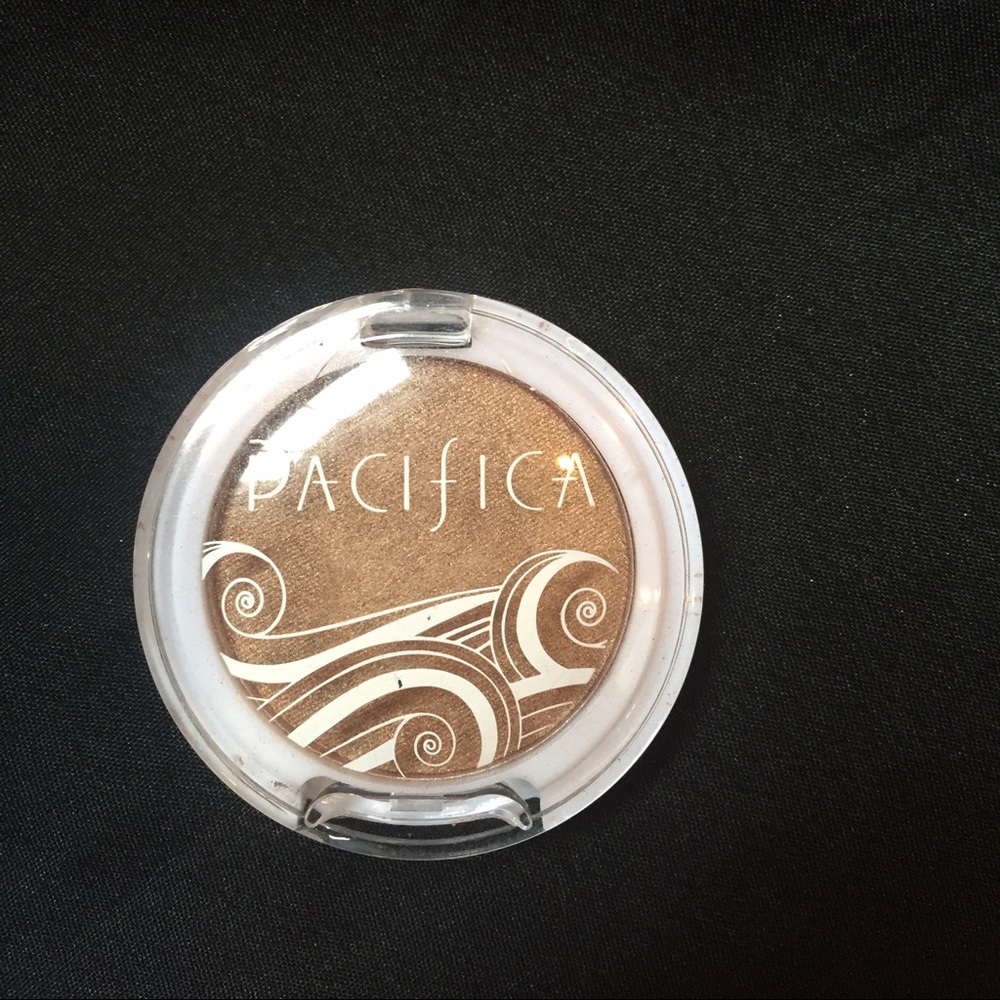 100% Vegan Pacfica Bronzer!