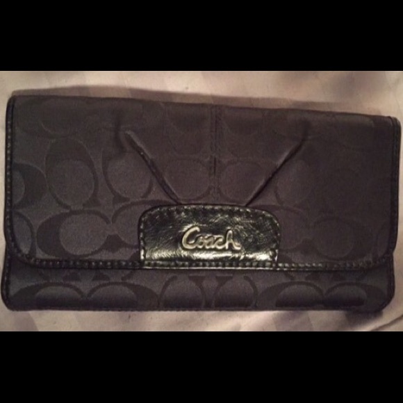 Coach Wallet - Picture 2 of 4