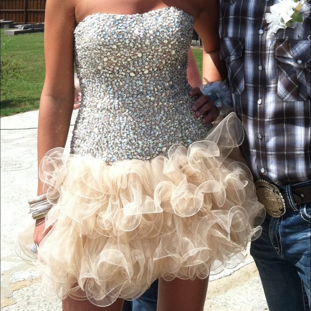 Sherri Hill nude dress