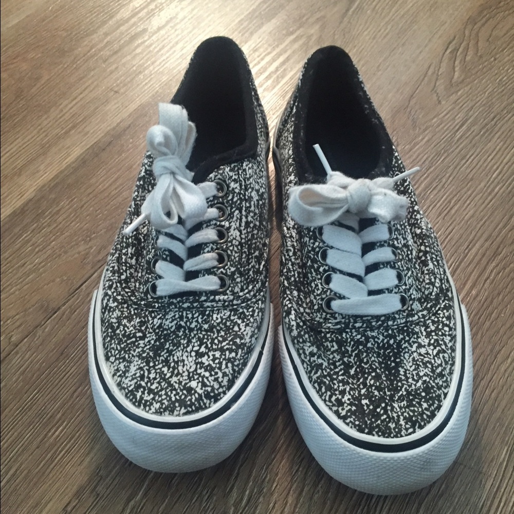 Black and white lace up sneakers
