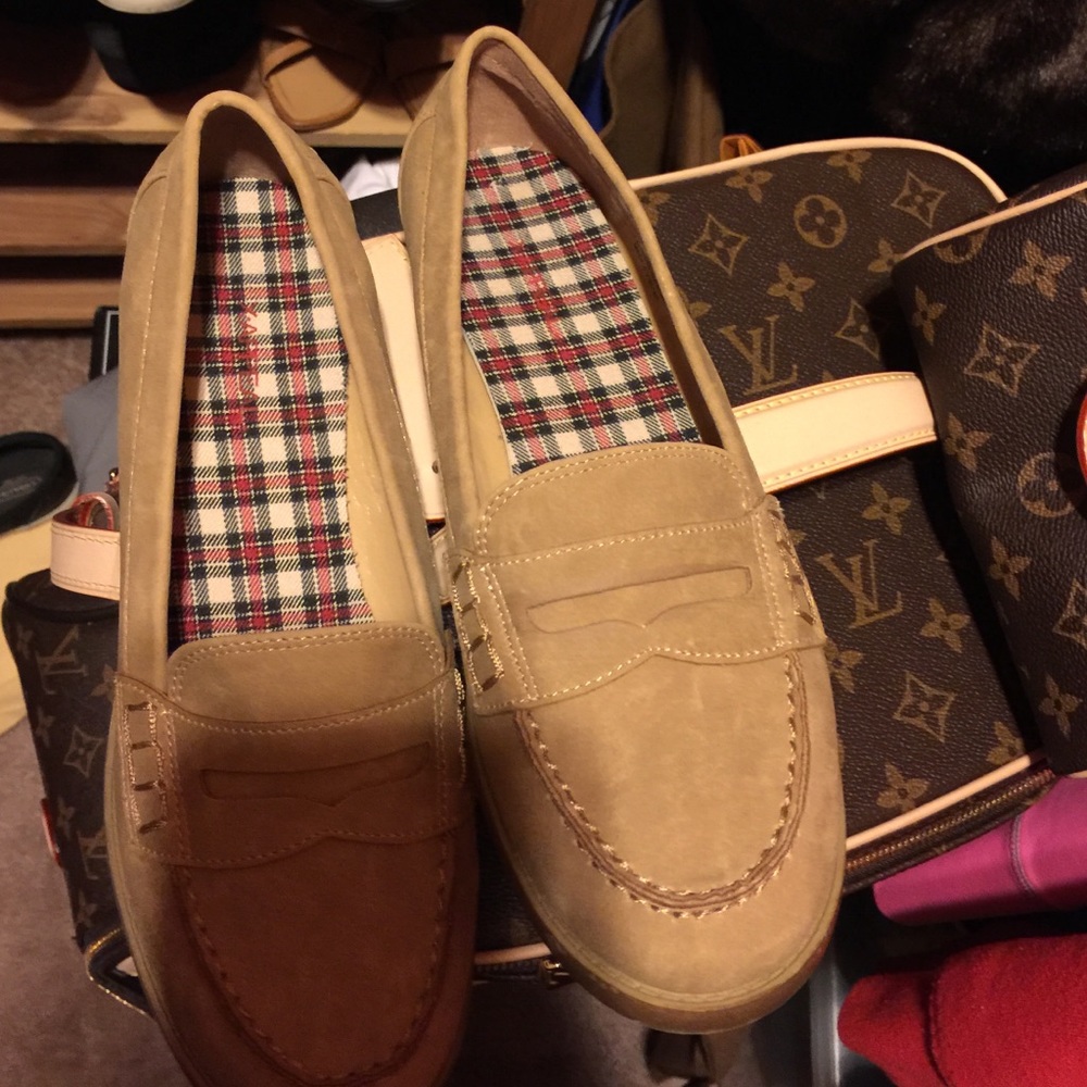 X-Appeal suede loafers