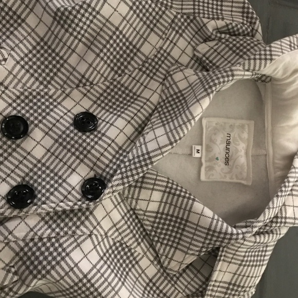 Cute, Warm Peacoat! - Picture 3 of 3