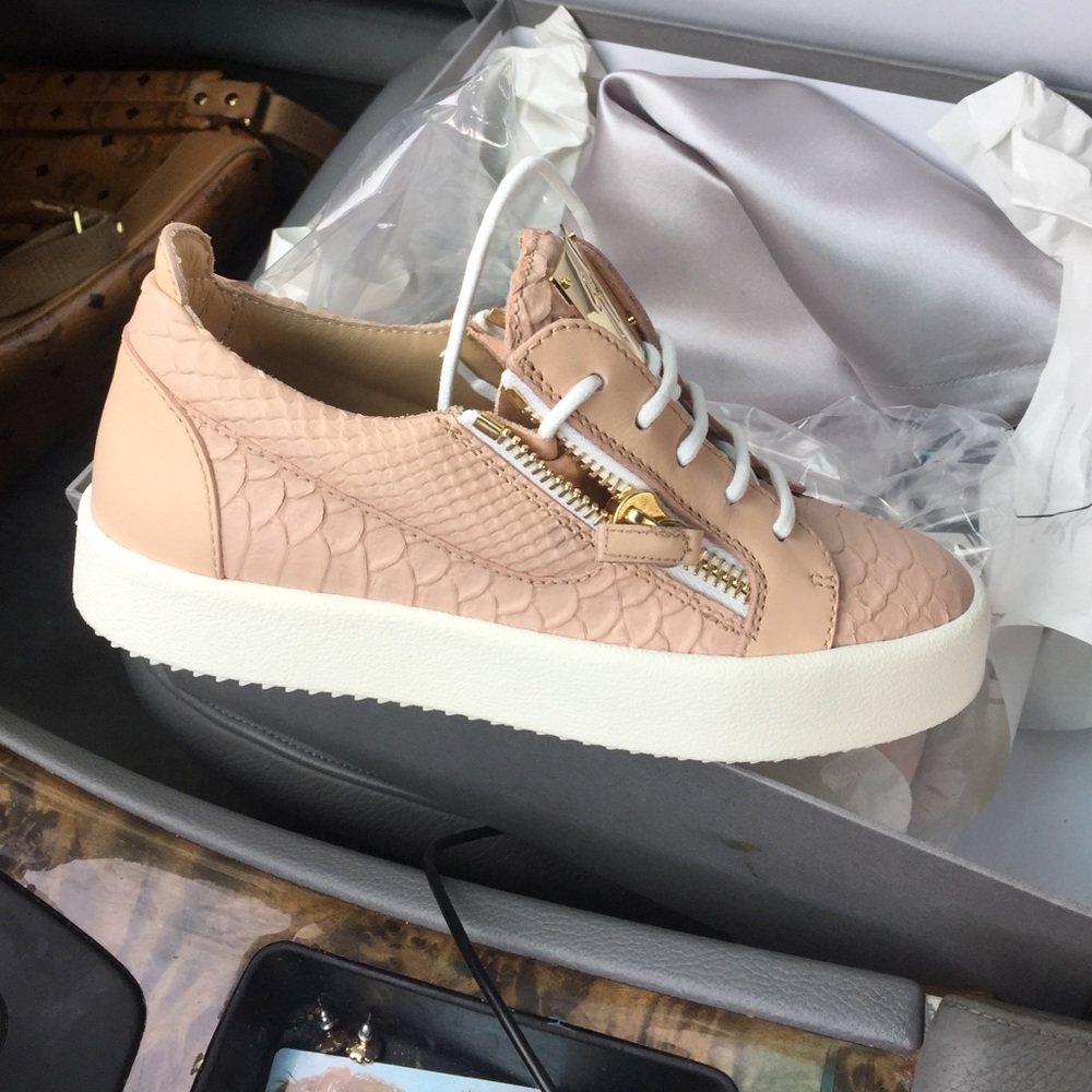 Giuseppe Sneakers