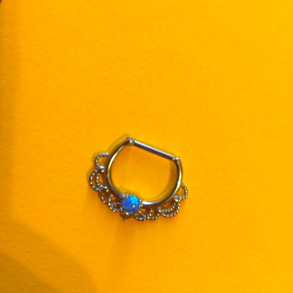 ✨BLUE OPAL SEPTUM CLICKER✨