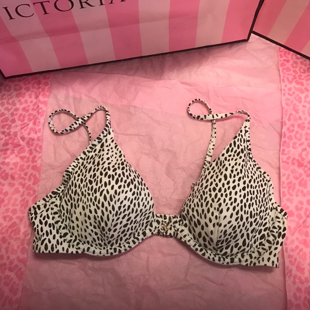 NWOT Victoria's Secret Bikini Top