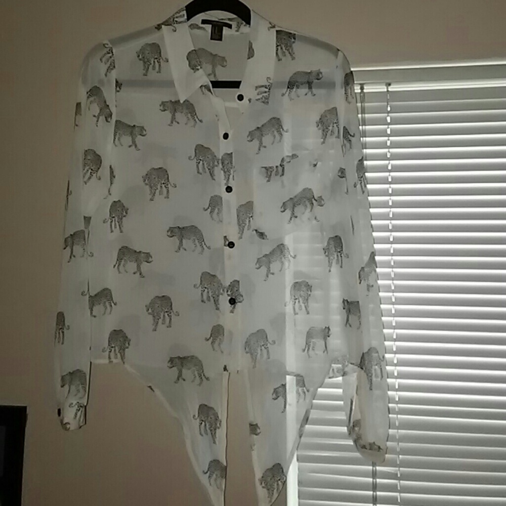 Forever 21 Leopard white & black top