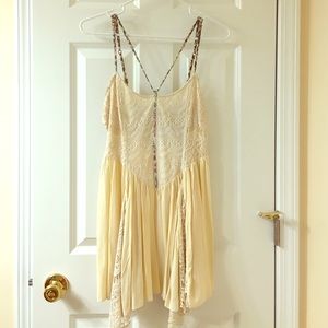 Buckle Gimmicks by BKE strappy lace tank MED