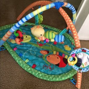 Tagees Activity Mat