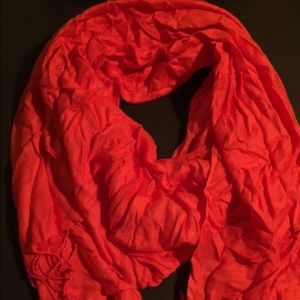 Red orange scarf 🔴🍊