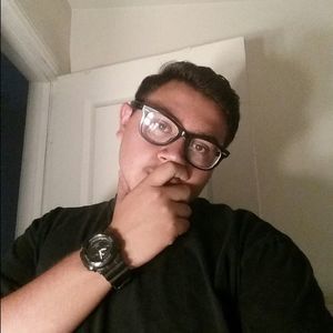 Meet your Posher, Jonathan