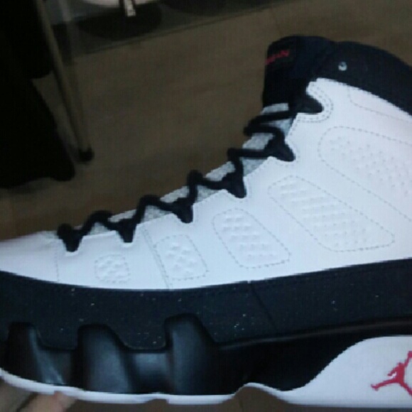 Aj 9 - Picture 1 of 1