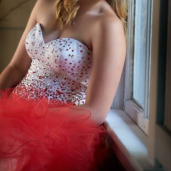 Red & White Prom Dress - Picture 3 of 3