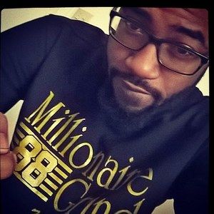 Meet your Posher, Devin