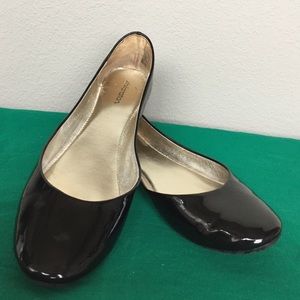 Xhilaration black faux patent leather flats