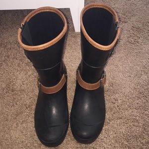 Sperry rain boots