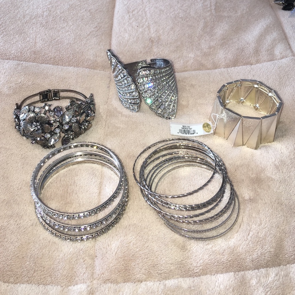 💎💎5 set Bracelet Bundle💎💎 Silver Theme⚪️