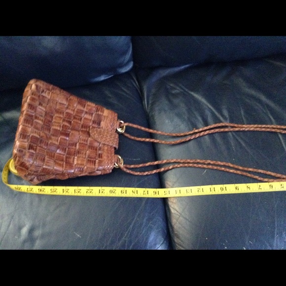 Handbag - Picture 2 of 3