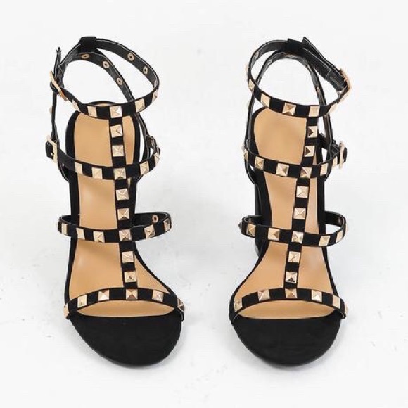 LAST ONE ❣️Black Sandel Heels with Gold Studs - Picture 2 of 3