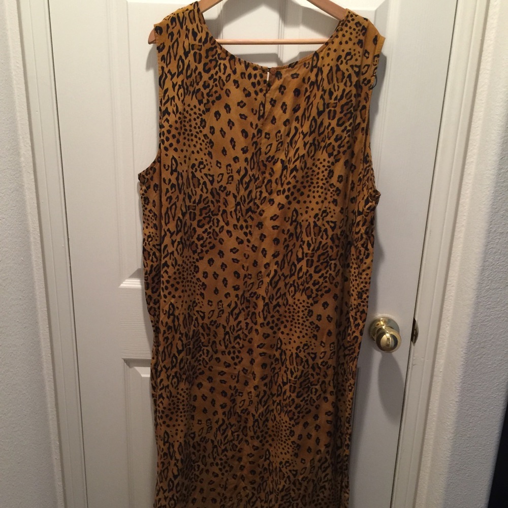 LEOPARD DRESS(MID LENGTH)